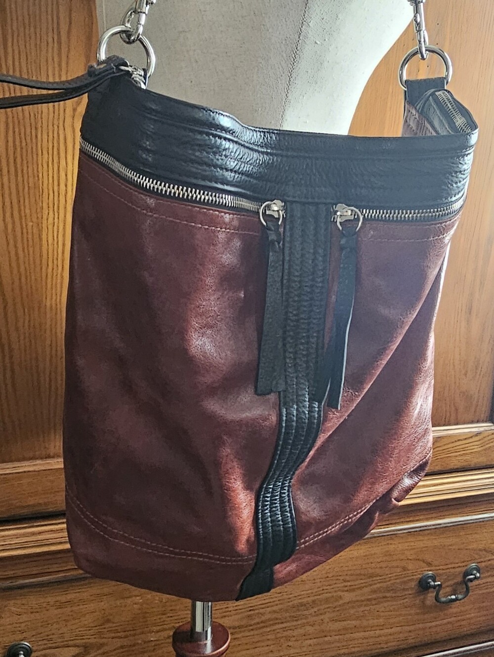 Rough And Tumble Leather Bucket Shoulder Bag in Burgundy and Black - Picture 9 of 15